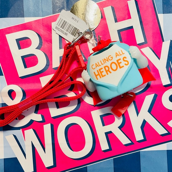 Badge - Picture 3 of 4